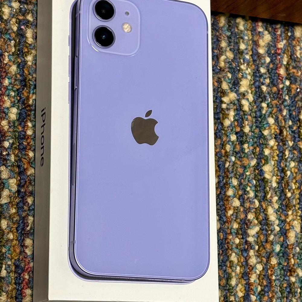 iPhone 12 Purple 64GB (Model MJN13LL/A) Verizon unlocked Great Condition - Picture 2 of 13